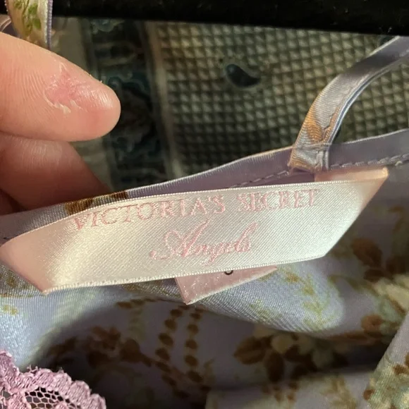 Vintage Victoria's Secret Lavender Floral Chemise with Pink Lace - Picture 7 of 9